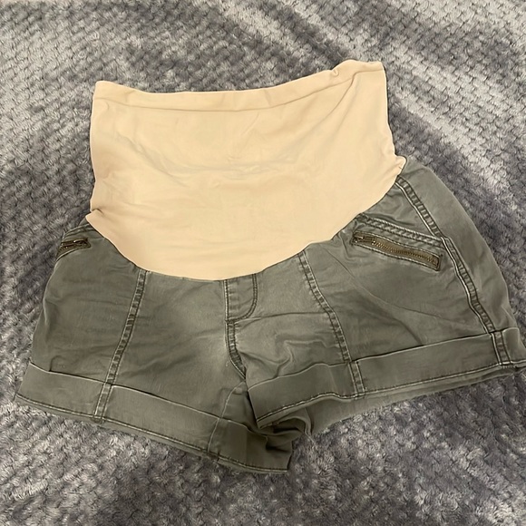 Motherhood Maternity High Waist Navy and Tan Shorts - Picture 1 of 6